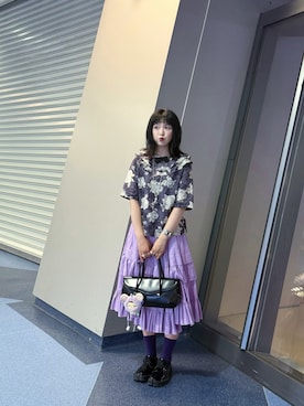 「アイテム（ローファー）」を使った、Liiiさん（レディース・160cm）の秋コーディネート