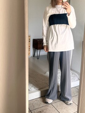 「Kastane（カスタネ）の【UNISEX/サイズ展開あり】SIDE LINE DRESS PANTS（スラックス、ブルー系）」を使った、Rさん（レディース・160cm）の春コーディネート