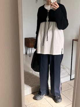 「Kastane（カスタネ）の【UNISEX/サイズ展開あり】SIDE LINE DRESS PANTS（スラックス、ブルー系）」を使った、Rさん（レディース・160cm）の春コーディネート