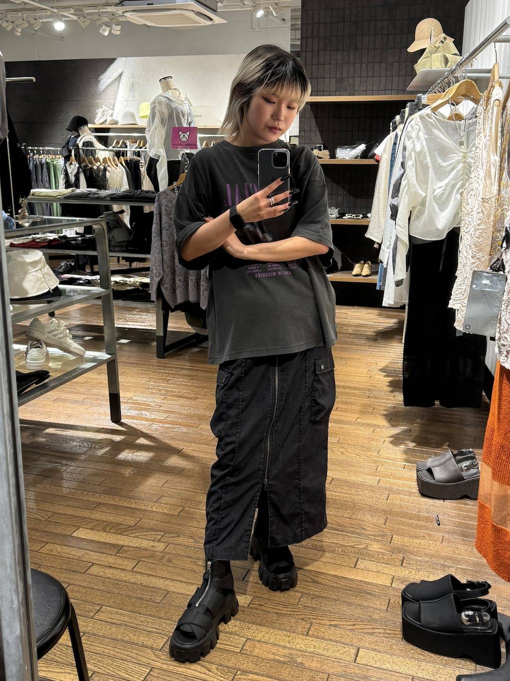 「低身長、JEANASIS」｜「JEANASISのZIPグラディエーターサンダル/111871（サンダル、ブラック系）」を使った、ミサ(JEANASiS)さん（レディース・155cm）の春コーディネートの1枚目の写真