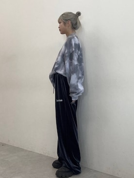 「JEANASIS（ジーナシス）のアイテム（スウェット）」を使った、ミサ(JEANASiS)さん（レディース・155cm）の秋コーディネート
