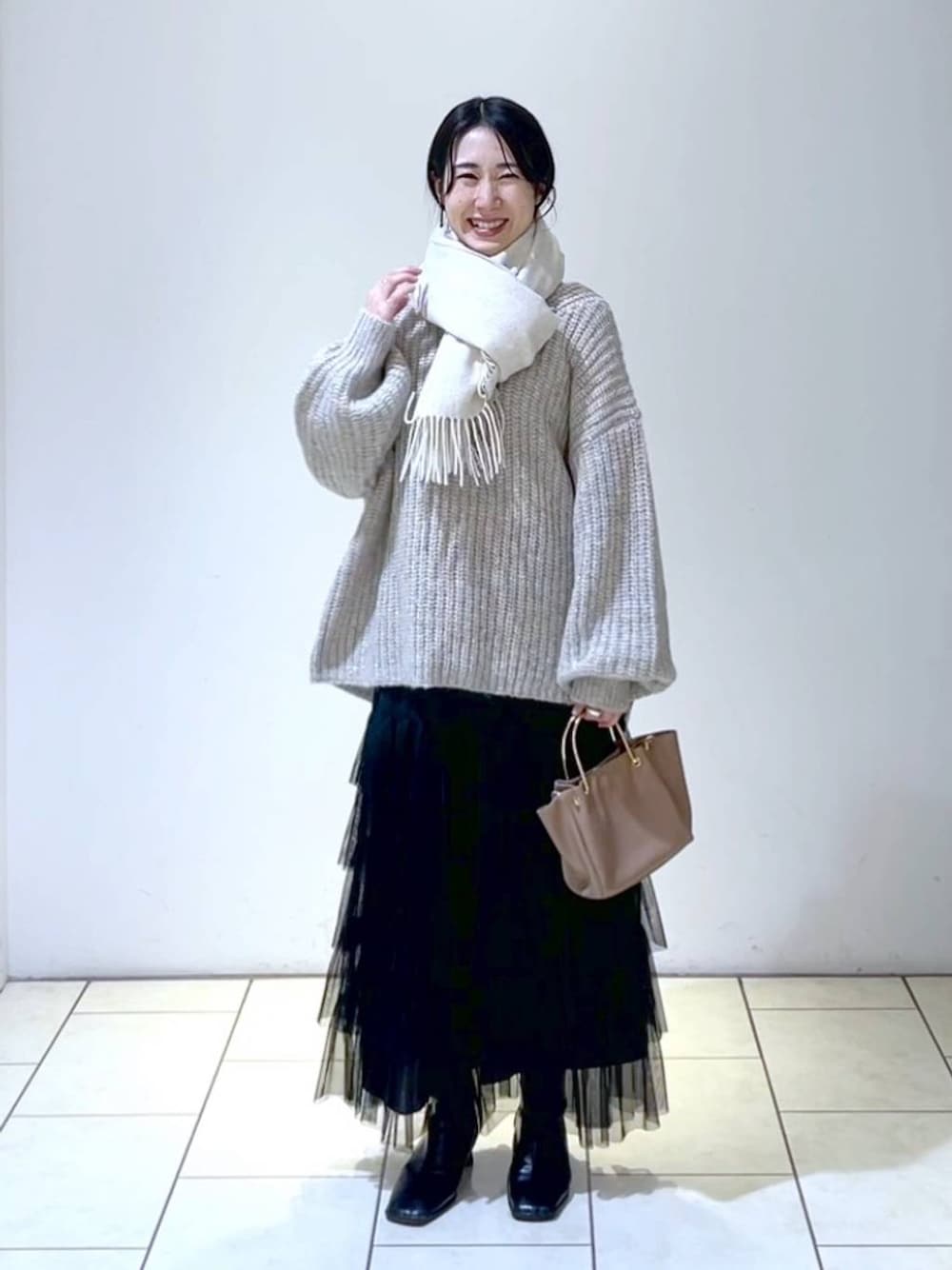 「ゆったり、きれいめ、カジュアル」｜「LOWRYS FARMのメタルバレッタ　265411（バレッタ/ヘアクリップ、ゴールド系）」を使った、なかみさん（レディース・154cm）の冬コーディネートの1枚目の写真