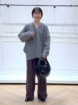 「アイテム（バレッタ/ヘアクリップ、ゴールド系）」を使った、なかみさん（レディース・154cm）の秋コーディネート