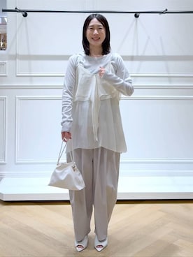 「アイテム（その他シューズ、ホワイト系）」を使った、なかみさん（レディース・154cm）の秋コーディネート