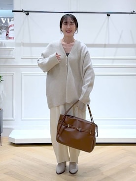 「アイテム（バレッタ/ヘアクリップ、ゴールド系）」を使った、なかみさん（レディース・154cm）の秋コーディネート