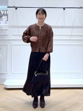 「アイテム（バレッタ/ヘアクリップ、ゴールド系）」を使った、なかみさん（レディース・154cm）の秋コーディネート