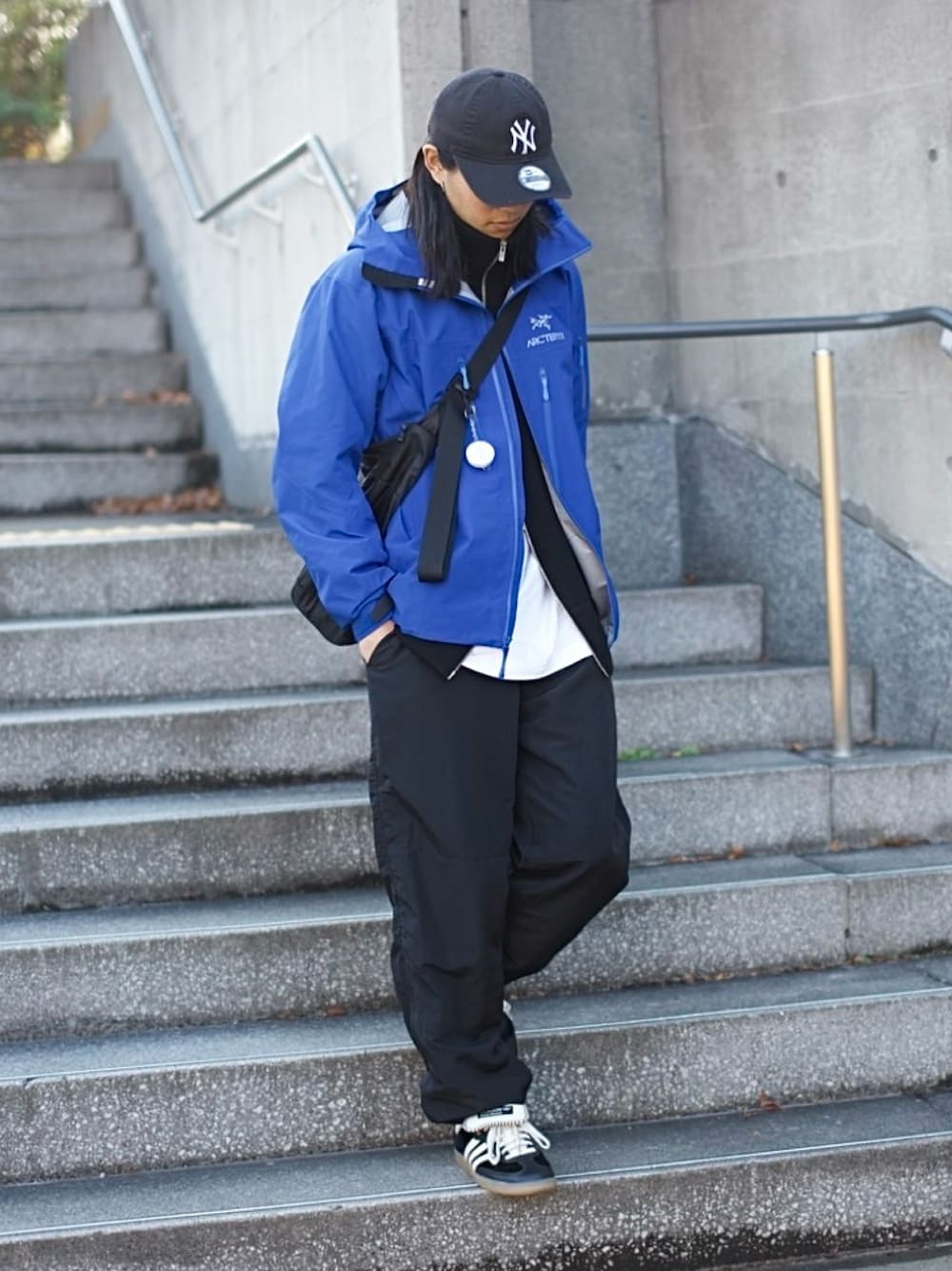 ARC'TERYX ナイロンジャケット 青 【公式通販】