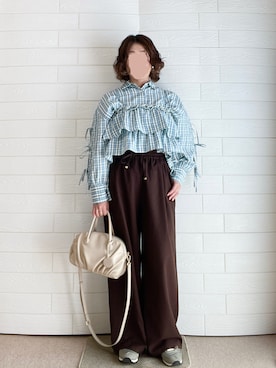 「しまむら（シマムラ）のアイテム（パンツ）」を使った、erinaさん（レディース・153cm）の春コーディネート