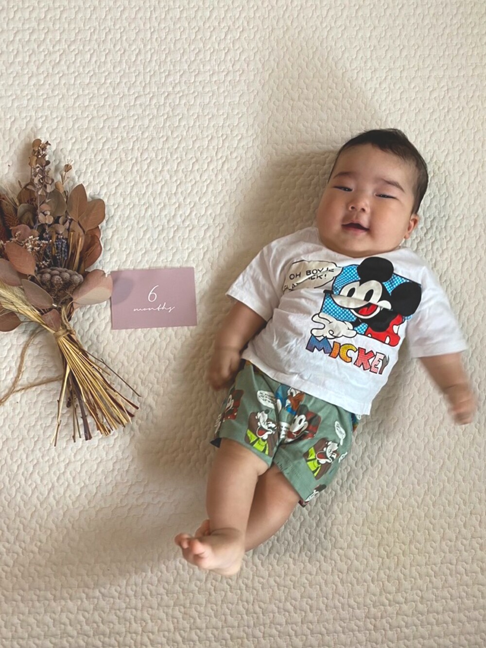 「ZARA KIDS、ミッキー、セットアップ、男の子、男の子コーデ、男の子ベビー、ベビーコーデ」｜「ZARA KIDSのアイテム（オールインワン・サロペット、グリーン系）」を使った、ei❁︎suiさん（キッズ・80cm）の秋コーディネートの1枚目の写真