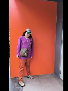 「アイテム（チノパンツ）」を使った、Panda Ngさん（メンズ・180cm）の夏コーディネート