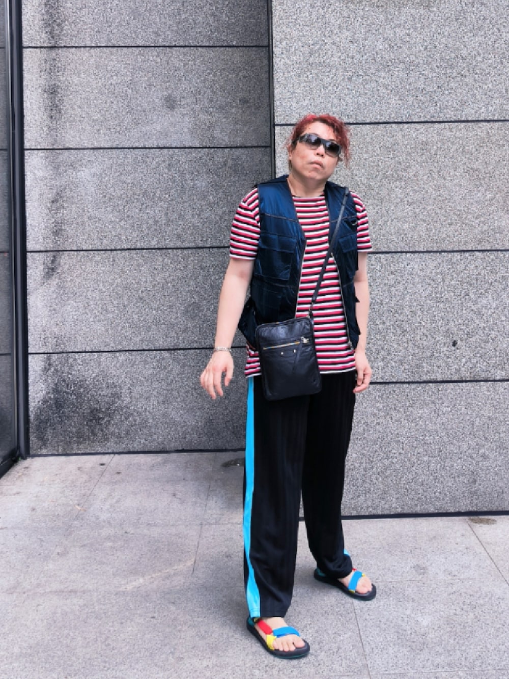 「Tevaのアイテム（サンダル、その他）」を使った、Panda Ngさん（メンズ・180cm）の秋コーディネートの1枚目の写真