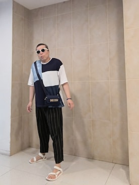 「MOSCHINO（モスキーノ）のアイテム（バッグ）」を使った、Panda Ngさん（メンズ・180cm）の夏コーディネート