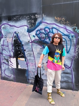 「アイテム（Tシャツ/カットソー）」を使った、Panda Ngさん（メンズ・180cm）の秋コーディネート