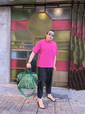 「アイテム（サングラス）」を使った、Panda Ngさん（メンズ・180cm）の夏コーディネート