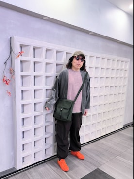「アイテム（サンバイザー）」を使った、Panda Ngさん（メンズ・180cm）の秋コーディネート