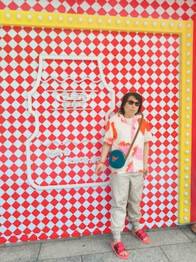 「アイテム（ドラムバッグ）」を使った、Panda Ngさん（メンズ・180cm）の秋コーディネート