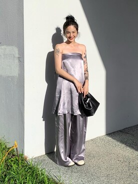 「アイテム（スラックス、シルバー系）」を使った、Ting Jianさん（レディース・160cm）の春コーディネート