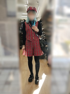 「赤チェック」｜「アイテム（帽子）」を使った、いおさん（レディース・161cm）の冬コーディネート