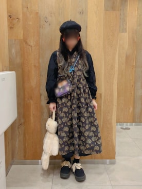 「アイテム（ジャンパースカート）」を使った、いおさん（レディース・161cm）の冬コーディネート