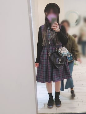 「アイテム（ジャンパースカート）」を使った、いおさん（レディース・161cm）の冬コーディネート