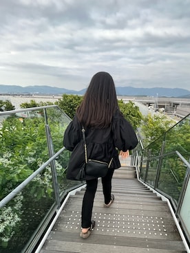 「UNIQLO（ユニクロ）のWOMEN ウルトラストレッチジーンズ（デニムパンツ）」を使った、marinaさん（レディース・166cm）の春コーディネート