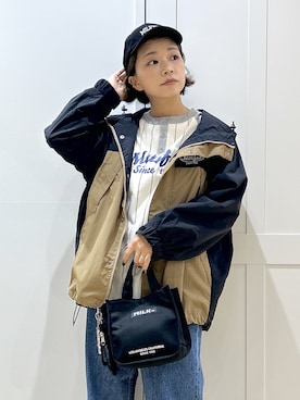「アイテム（キーホルダー）」を使った、MIKOTOさん（レディース・164cm）の秋コーディネート