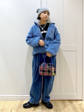 「アイテム（キーホルダー）」を使った、MIKOTOさん（レディース・164cm）の秋コーディネート