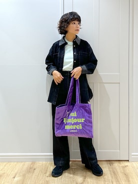 「アイテム（キーホルダー）」を使った、MIKOTOさん（レディース・164cm）の夏コーディネート