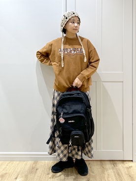 「アイテム（キーホルダー）」を使った、MIKOTOさん（レディース・164cm）の秋コーディネート