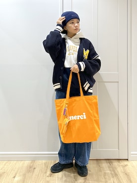 「アイテム（手鏡/メイクミラー）」を使った、MIKOTOさん（レディース・164cm）の秋コーディネート