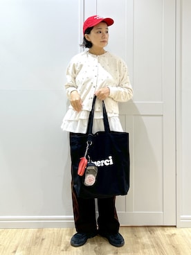 「アイテム（手鏡/メイクミラー）」を使った、MIKOTOさん（レディース・164cm）の秋コーディネート