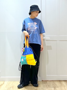 「アイテム（ポーチ）」を使った、MIKOTOさん（レディース・164cm）の夏コーディネート