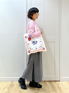 「アイテム（コインケース）」を使った、MIKOTOさん（レディース・164cm）の夏コーディネート