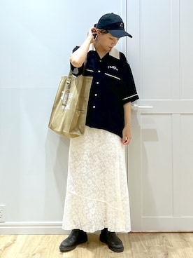 「アイテム（ブレスレット）」を使った、MIKOTOさん（レディース・164cm）の夏コーディネート