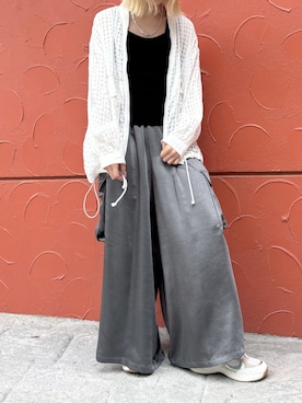 「アイテム（カーゴパンツ、グレー系）」を使った、BITTOKOさん（レディース・160cm）の秋コーディネート