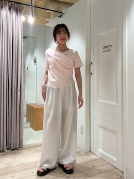 「mystic（ミスティック）の【涼しい素材にリニューアル】26SS Wベルトパンツ（スラックス）」を使った、komiya sakuraさん（レディース・162cm）の春コーディネート