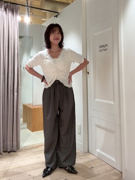 「mystic（ミスティック）の【涼しい素材にリニューアル】26SS Wベルトパンツ（スラックス）」を使った、komiya sakuraさん（レディース・162cm）の春コーディネート