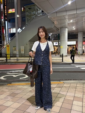 「アイテム（セットアップ）」を使った、komiya sakuraさん（レディース・162cm）の春コーディネート