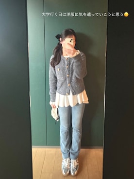 「adidas（アディダス）のアイテム（スニーカー、シルバー系）」を使った、twumamonさん（レディース・153cm）の春コーディネート