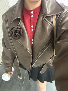 「Chico（チコ）の【SET ITEM】配色ボタンコンパクトカーデセット（カーディガン/ボレロ、レッド系）」を使った、twumamonさん（レディース・153cm）の春コーディネート