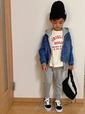 「petit main（プティマイン）のアイテム（デニムジャケット）」を使った、Hさんさん（キッズ・110cm）の秋コーディネート