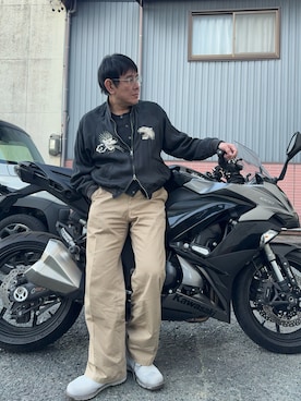 「スカジャン」｜マリアーナさん（メンズ・167cm）の春コーディネート