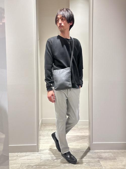 【美品】エルイーディーバイツ・ワンショルダーバッグ（ブラック） L.E.D.BITES（エルイーディーバイツ） ショルダーバッグ レザー