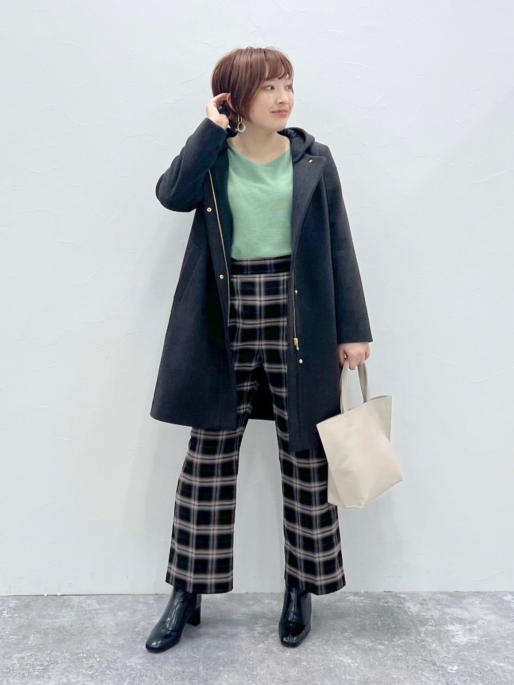 軽やかストレッチ2WAYコート/268804を使った人気ファッション