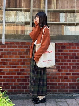 「アイテム（カーディガン/ボレロ）」を使った、おはなさん（レディース・168cm）の秋コーディネート