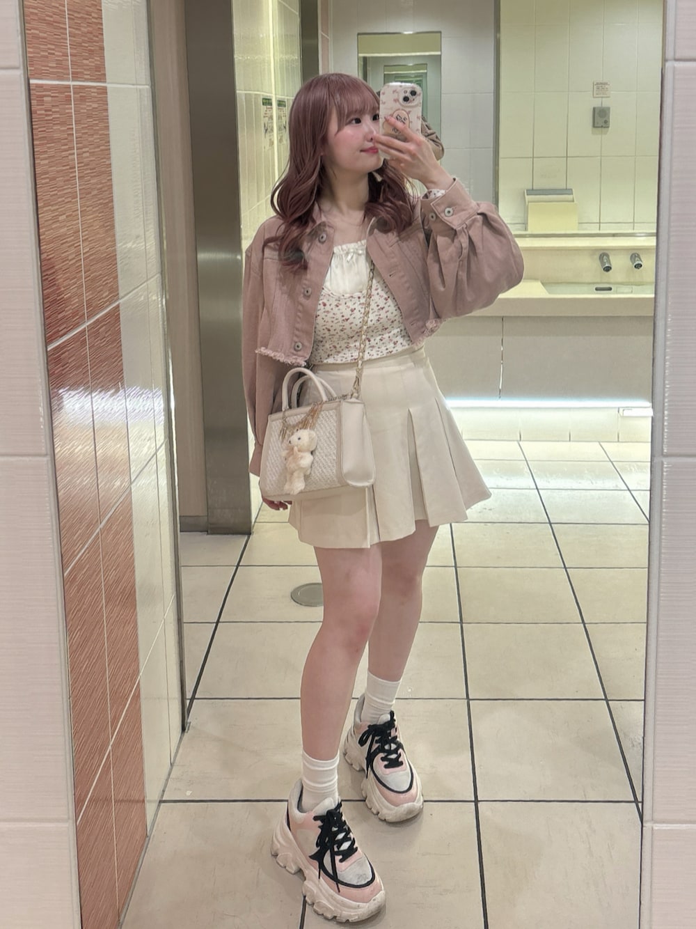 専用品4両 ベルト付きプリーツミニスカート 183809を使った人気ファッション