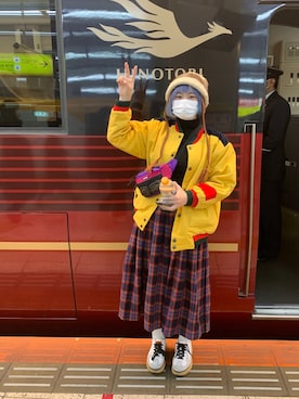 「アイテム（スタジャン、イエロー系）」を使った、小娘🦖さん（レディース・155cm）の秋コーディネート