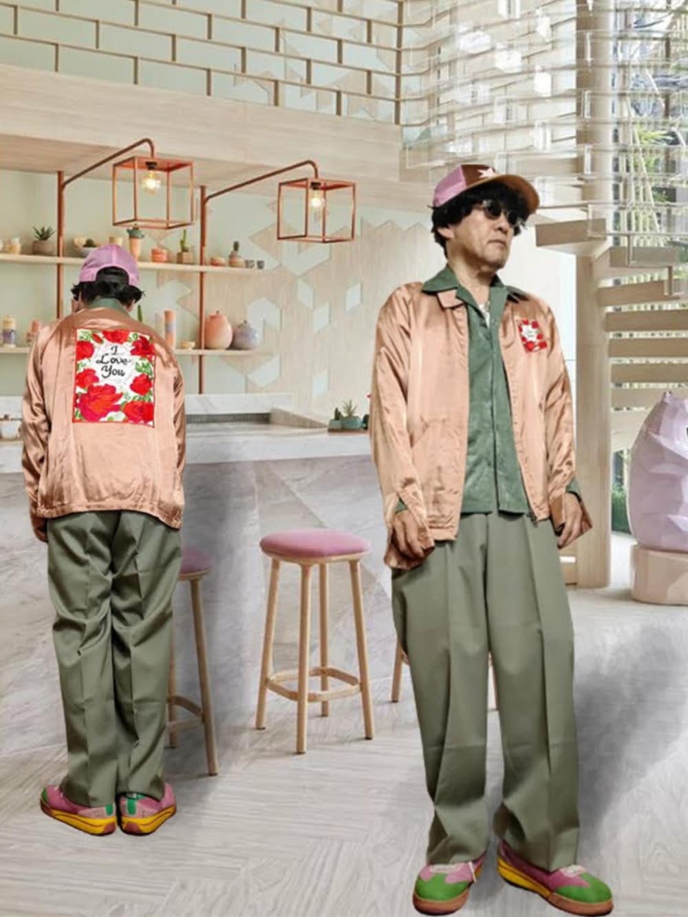 「パステル映える春、パステルカラー、スタジャン、サテン、スカジャン、ピンク、グリーン、グリーン×ピンク、ピンク×グリーン、ワイドパンツ、スラックス、スニーカー、レースアップシューズ、キャップ、春コーデ」｜「SON OF THE CHEESEのアイテム（ブルゾン、ピンク系）」を使った、msg1961さん（メンズ・170cm）の春コーディネートの1枚目の写真