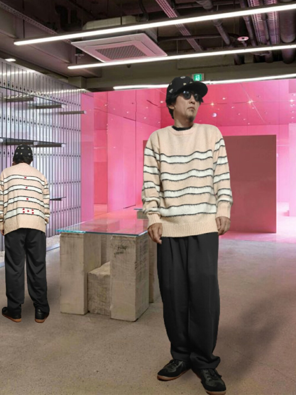 「スウェットパンツ、スウェット、ブラック、ピンク、キャップ、NEW ERA、モヘアニット、ワイドパンツ、ボーダーニット、ジャーマントレーナー、ピンク×ブラック、オーバーサイズニット、wearhalloween2021」｜「UNIQLOのアイテム（スウェットパンツ、ブラック系）」を使った、msg1961さん（メンズ・170cm）の秋コーディネートの1枚目の写真