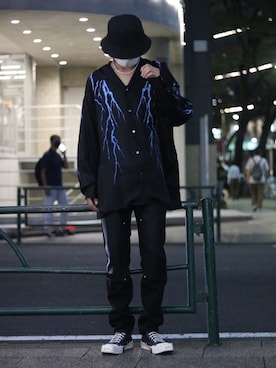 「JOHN LAWRENCE SULLIVAN（ジョンローレンスサリバン）のアイテム（パンツ）」を使った、ゆうきさん（メンズ・174cm）の秋コーディネート